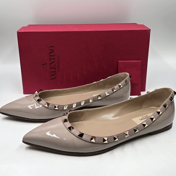 Valentino Garavani Patent Rockstud Ballet Flats Poudre - 39